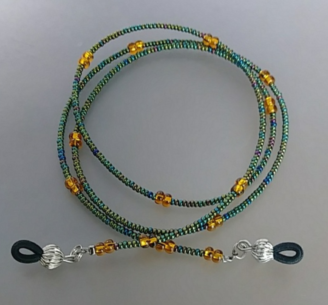 (702-EGC) - Description: Glass and Seed Beads, Silver-Tone Eyeglass Connectors  - Dimension: 29 1/2 ' L (Inches)
